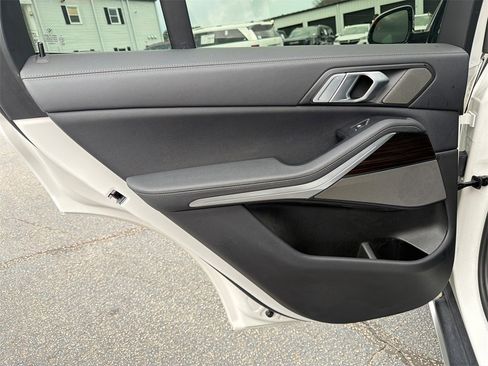 Used 2020 BMW X5 sDrive40i w/ Premium Package image 22