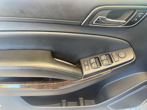 Used 2015 Chevrolet Tahoe LS RWD image 10