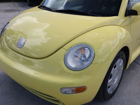 Used 2005 Volkswagen Beetle GL FWD image 24