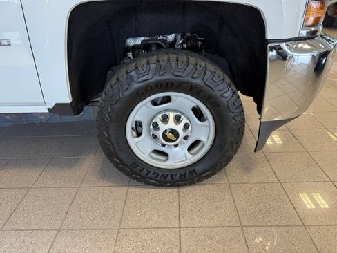 Used 2017 Chevrolet Silverado 2500 W/T w/ WT Fleet Convenience Package AWD/4WD image 11