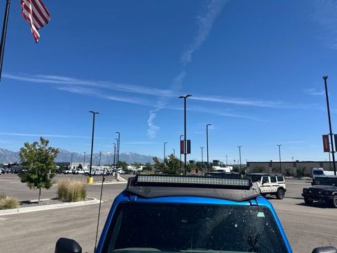 Used 2022 Ford Bronco Badlands w/ Sasquatch Package AWD/4WD image 5