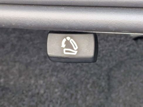Certified 2026 Volkswagen Jetta SE FWD image 14