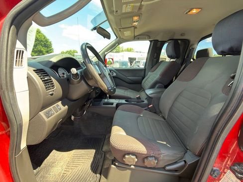 Used 2010 Nissan Frontier PRO-4X AWD/4WD image 6