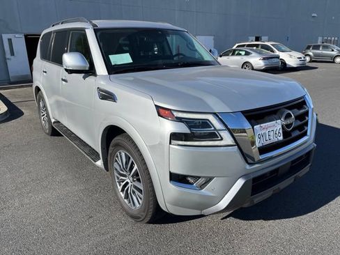 Used 2023 Nissan Armada SL w/ Captain's Chairs Package RWD image 2