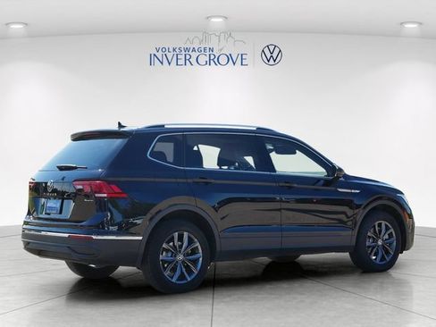 Certified 2022 Volkswagen Tiguan SE AWD/4WD image 7