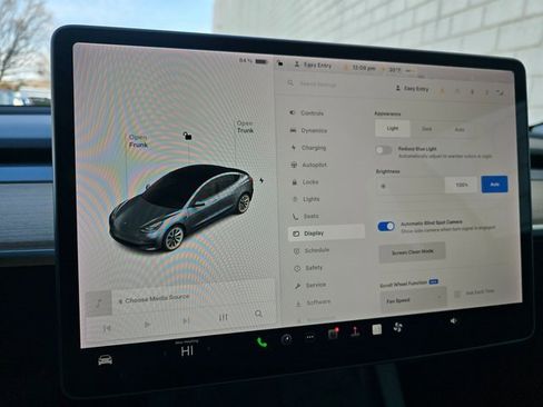 Used 2021 Tesla Model 3 Standard Range Plus image 49