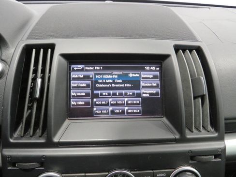 Used 2015 Land Rover LR2 AWD/4WD image 19