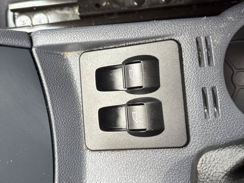 Used 2010 Ford Transit Connect XLT FWD image 43