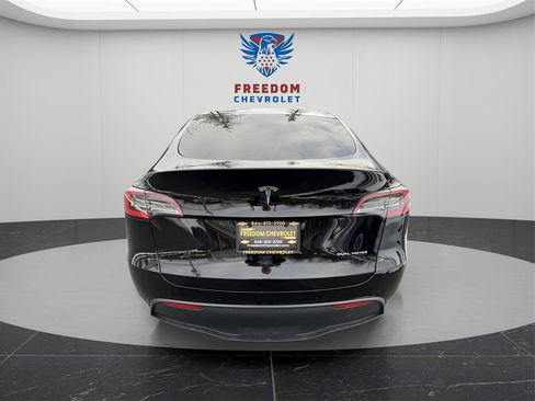 Used 2020 Tesla Model Y Long Range image 5