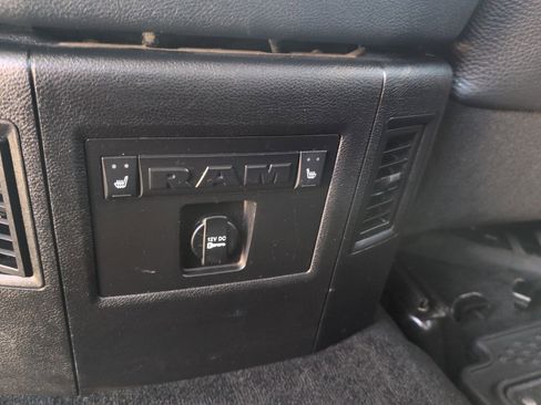 Used 2015 RAM 1500 Limited image 21