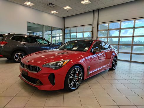 Used 2018 Kia Stinger GT2 RWD image 7
