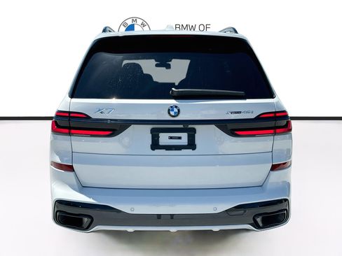 Certified 2025 BMW X7 xDrive40i w/ M Sport Package AWD/4WD image 6