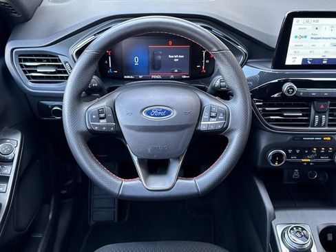 Used 2025 Ford Escape ST-Line FWD image 16