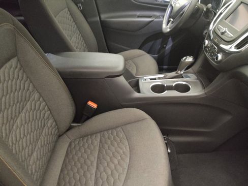 Used 2021 Chevrolet Equinox LT FWD image 21