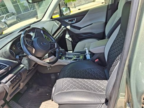 Used 2021 Subaru Forester Premium AWD/4WD image 2