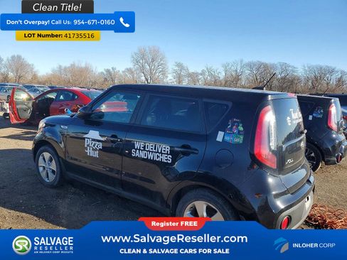Used 2017 Kia Soul FWD image 3