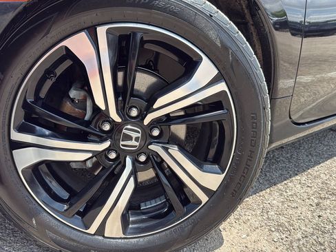 Used 2017 Honda Civic Touring image 27