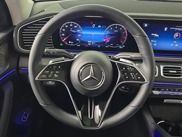 Used 2026 Mercedes-Benz GLS 450 4MATIC image 31