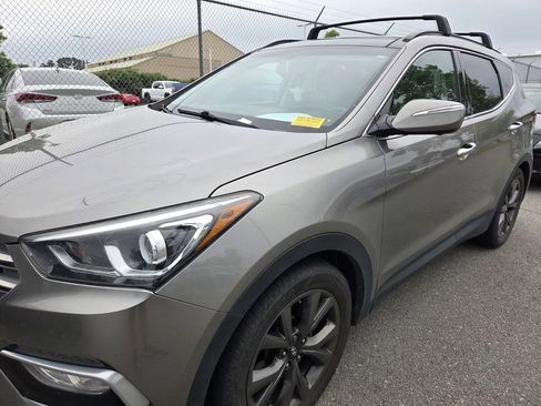 Used 2018 Hyundai Santa Fe Sport w/ Cargo Package FWD image 4