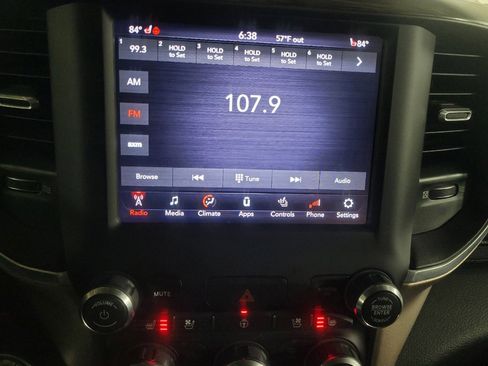 Used 2020 RAM 1500 Laramie RWD image 25