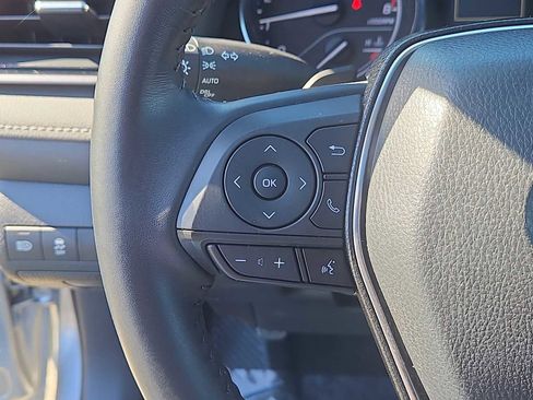 Used 2020 Toyota Camry SE image 19