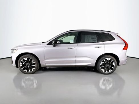 Certified 2026 Volvo XC60 B5 Plus w/ Climate Package PRO AWD/4WD image 4