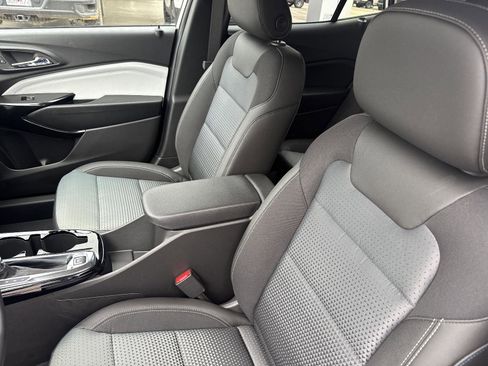New 2026 Chevrolet Trax LT w/ Driver Confidence Package image 11