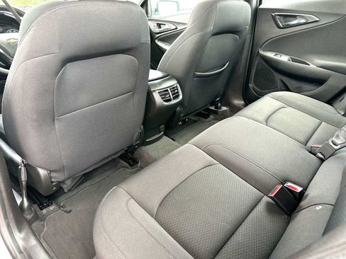 Used 2024 Chevrolet Malibu LT FWD image 24