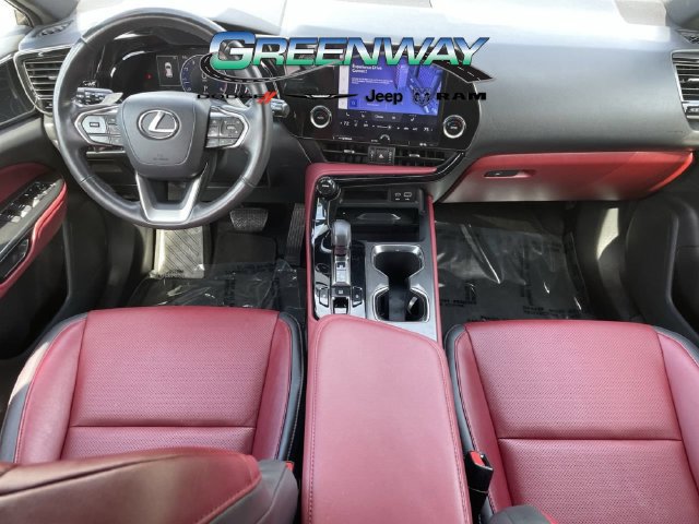Used 2025 Lexus NX 250 FWD w/ Cold Area Package image 11