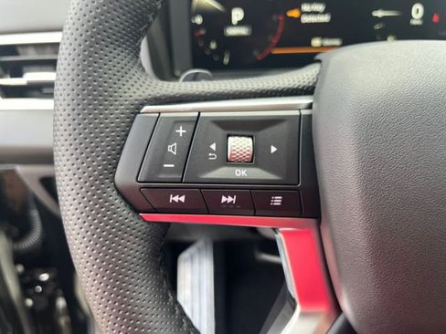 New 2025 Mitsubishi Outlander SEL image 18