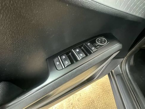 Certified 2024 Kia Soul S FWD image 17
