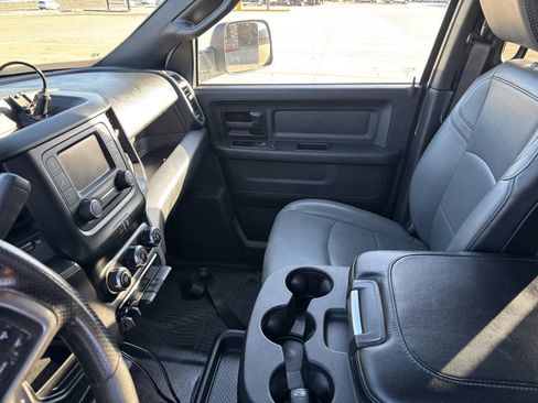 Used 2022 RAM 3500 Tradesman w/ Chrome Appearance Group image 10