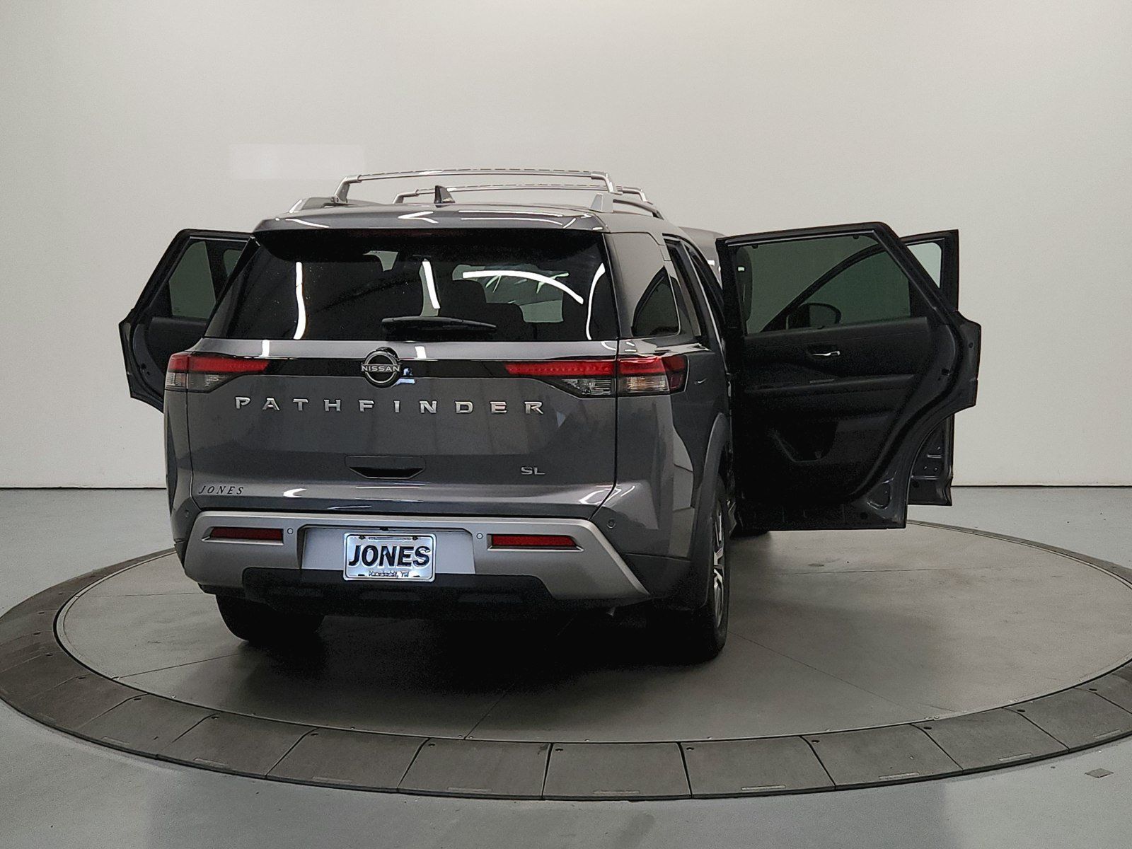 Used 2024 Nissan Pathfinder SL FWD image 15