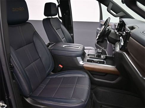 Used 2022 Chevrolet Silverado 1500 High Country w/ High Country Premium Package image 25