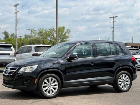 Used 2010 Volkswagen Tiguan SE AWD/4WD image 27