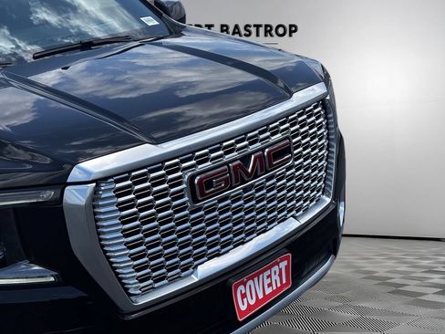 Certified 2024 GMC Yukon Denali w/ LPO, Illumination Package AWD/4WD image 11