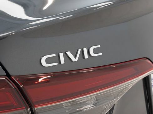 Used 2025 Honda Civic Sport image 18