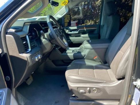 Used 2024 GMC Sierra 3500 Denali w/ Denali Reserve Package AWD/4WD image 11