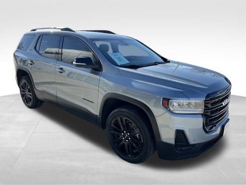 Used 2023 GMC Acadia SLE w/ Driver Convenience Package image 12