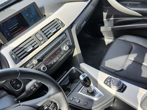 Used 2015 BMW 320i Sedan image 29