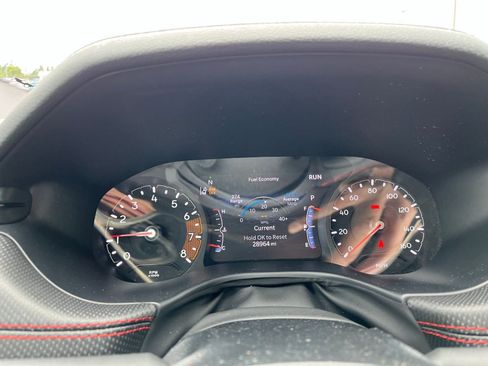 Used 2025 Jeep Compass Trailhawk AWD/4WD image 21