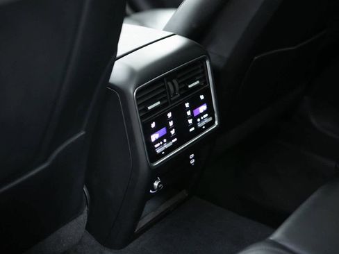 Certified 2023 Porsche Cayenne S Platinum image 27