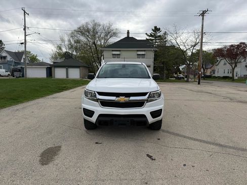 Used 2019 Chevrolet Colorado W/T w/ WT Convenience Package AWD/4WD image 2