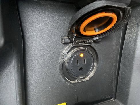 Used 2023 Ford F150 XLT w/ Equipment Group 302A High image 21