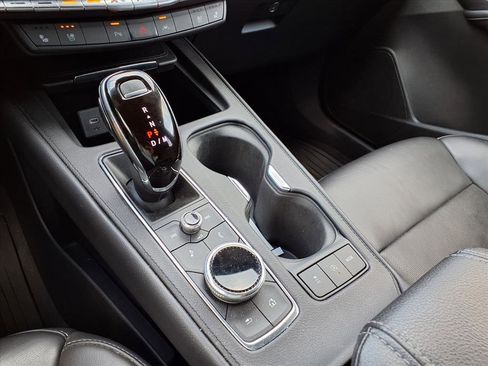 Used 2020 Cadillac XT4 Premium Luxury image 14