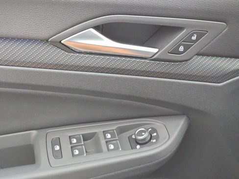 Certified 2024 Volkswagen Golf R AWD/4WD image 29