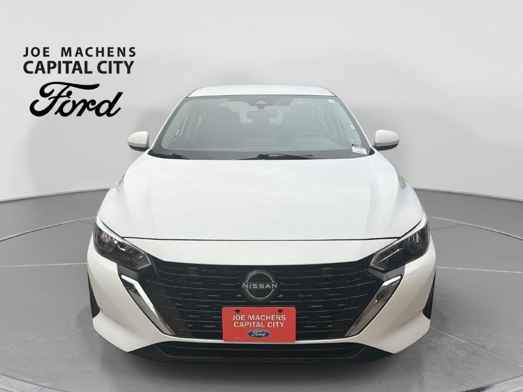 Used 2024 Nissan Sentra SV FWD image 10