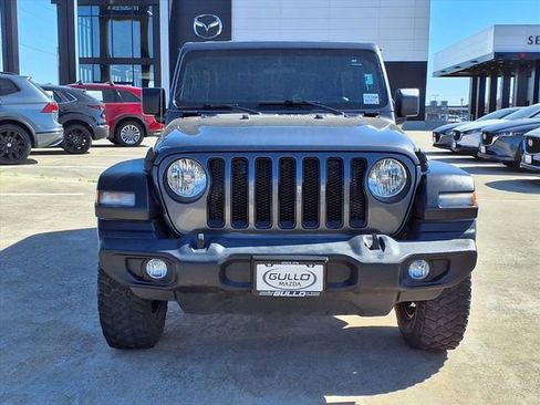 Used 2020 Jeep Wrangler Unlimited Sport image 3