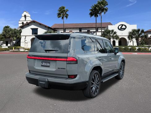 Certified 2024 Lexus GX 550 w/ Accessory Package (Z1) AWD/4WD image 2