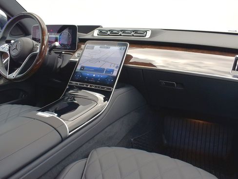 Used 2024 Mercedes-Benz S 500 4MATIC image 14